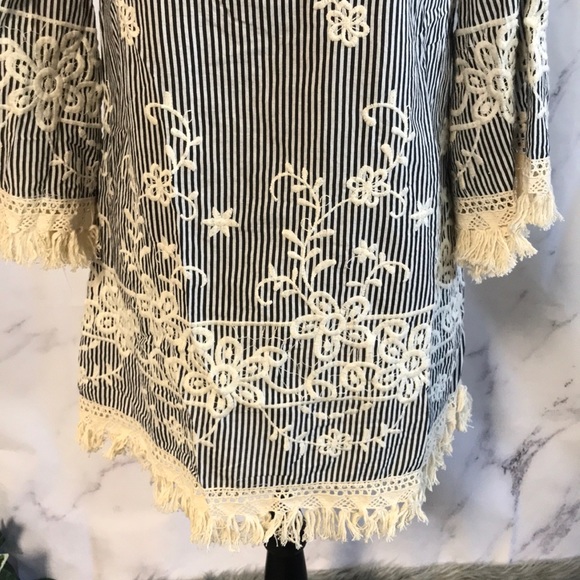 IVORY & BLACK STRIPED TUNIC DRESS - Picture 3 of 8